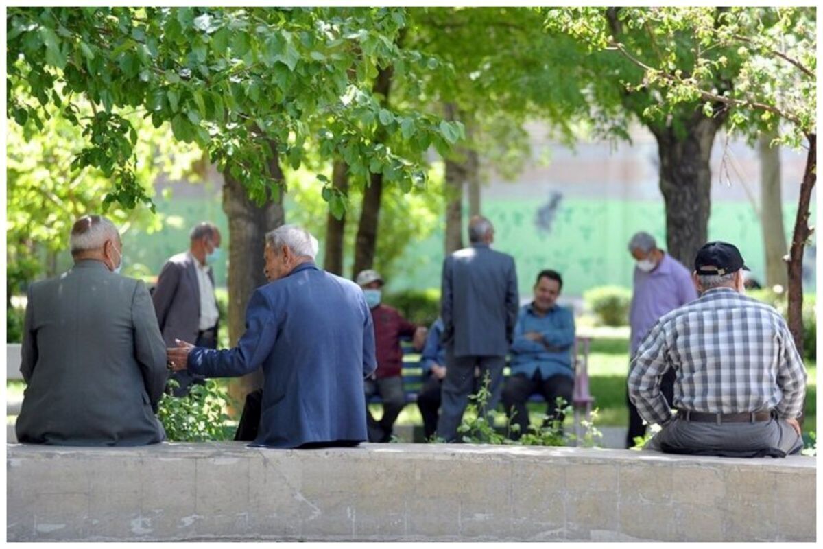 سالمندان | سلامت بهترین ویتامینها برای سلامت پا در سالمندان